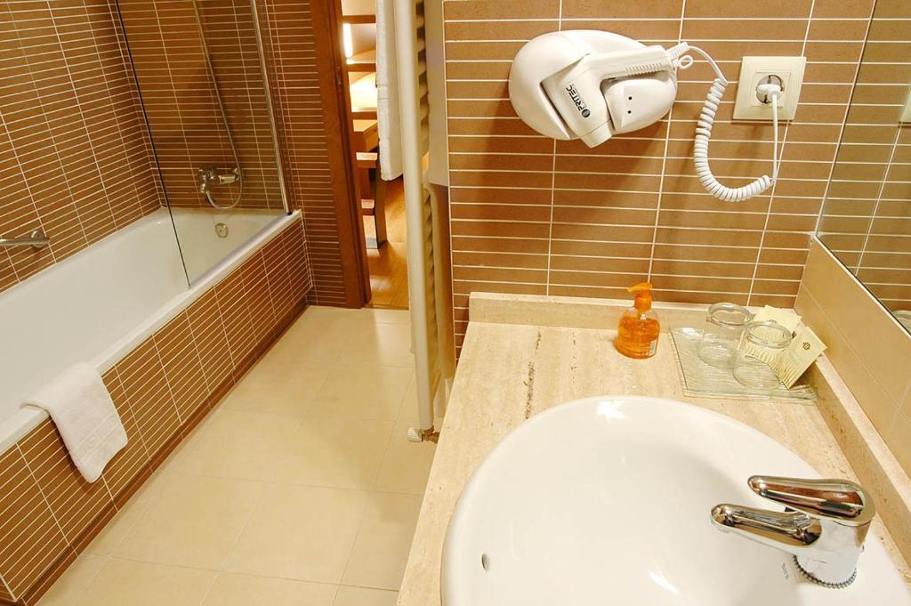 La Casa Del Cubon Hotel Aguilafuente Phòng bức ảnh